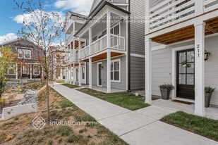 647 Vernon Ave, Unit 431 in Nashville, TN - Building Photo