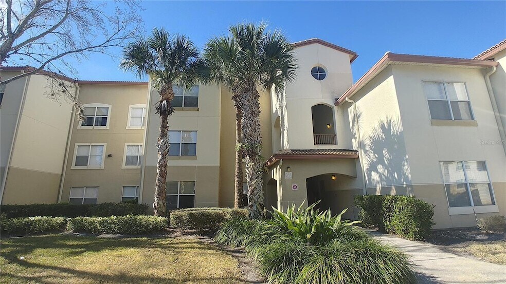 822 Camargo Way, Unit 210 in Altamonte Springs, FL - Building Photo