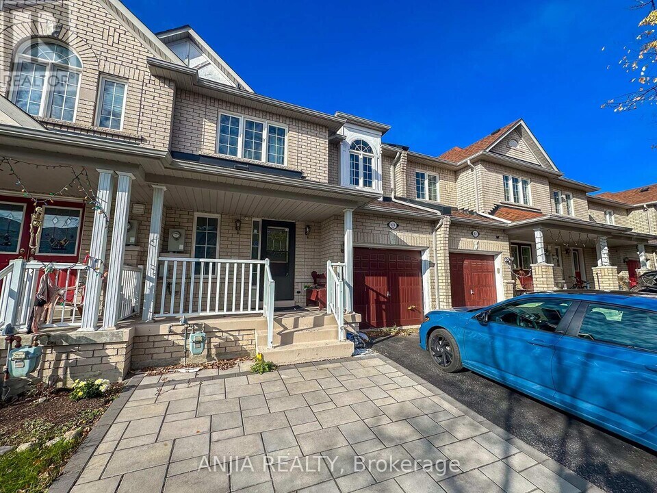 40 Cathmar Dr in Markham, ON - Building Photo