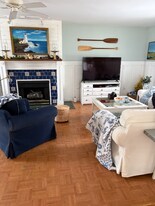 7 Hammer Pl in Branford, CT - Building Photo