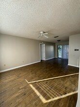 1707 Port Dr, Unit 3 in Baton Rouge, LA - Foto de edificio - Building Photo