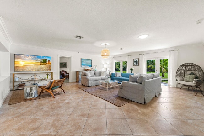 602 N Atlantic Dr in Lantana, FL - Building Photo - Building Photo