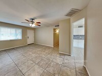 463 E 7th Dr in Mesa, AZ - Foto de edificio - Building Photo