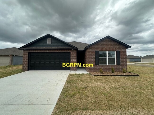 property at 10 Ruger Dr