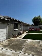 7044 Yarmouth Ave in Los Angeles, CA - Building Photo - Building Photo