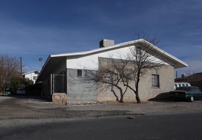 6953 2nd St in Canutillo, TX - Building Photo - Building Photo