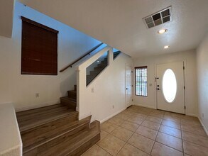 5561 Anticipation Ct in Las Vegas, NV - Building Photo - Building Photo