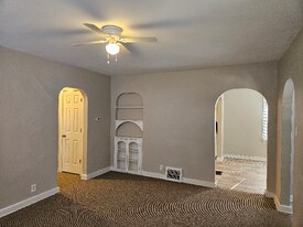 1325 S Hackley St in Muncie, IN - Building Photo