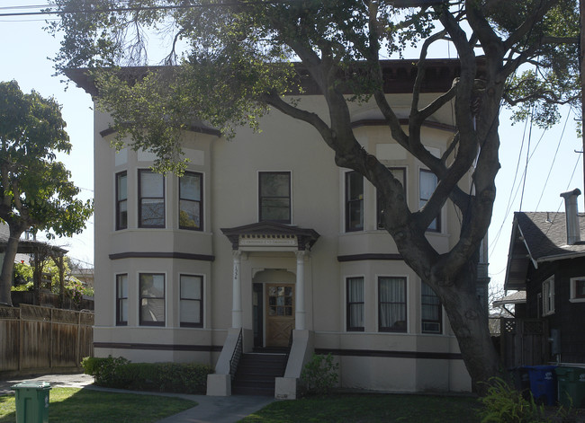 1536 Santa Clara Ave in Alameda, CA - Building Photo - Building Photo