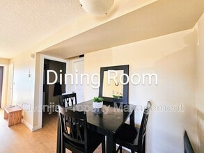 10905-10998 98 St NW in Edmonton, AB - Building Photo - Building Photo