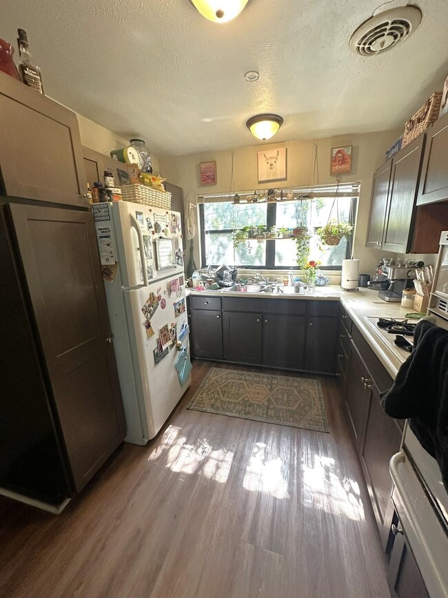 410 Essex Dr in Tallahassee, FL - Building Photo - Building Photo