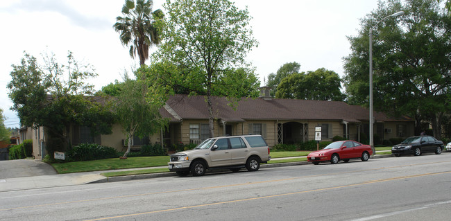 877-899 S Marengo Ave in Pasadena, CA - Building Photo - Building Photo