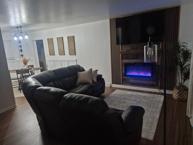 4511 Warwick Dr N in Canfield, OH - Building Photo - Building Photo