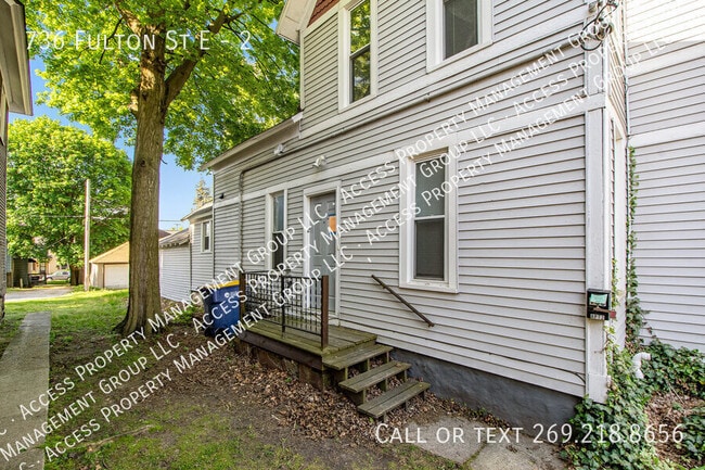736 Fulton St E in Grand Rapids, MI - Building Photo - Building Photo