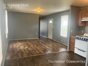 22 Gleason Dr in Starkville, MS - Building Photo - Building Photo