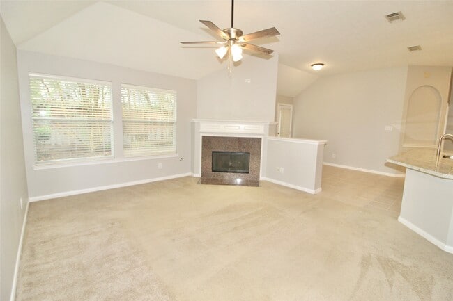 915 Rock Springs Dr in Richmond, TX - Building Photo - Building Photo