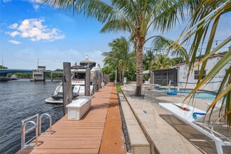 1329 SW 12th Ct in Fort Lauderdale, FL - Building Photo - Building Photo