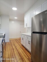 15 Scofield St, Unit 1F in Greenwich, CT - Building Photo - Building Photo