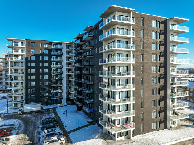 2575 Lionel-Audet Rue in Québec, QC - Building Photo - Building Photo