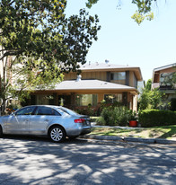 332 N Kenwood St in Glendale, CA - Building Photo