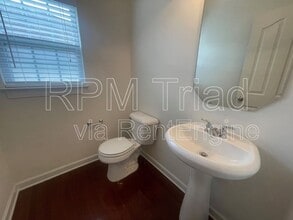1925 Waterford Village Dr in Clemmons, NC - Building Photo - Building Photo