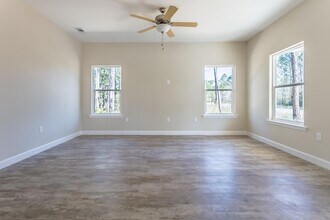 343 Indian Woman Rd in Santa Rosa Beach, FL - Foto de edificio - Building Photo