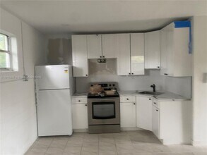 5028 NW 3rd Ave in Miami, FL - Building Photo - Building Photo
