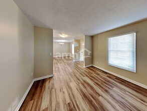 8093 Willow Brook Crossing Dr in Blacklick, OH - Building Photo - Building Photo