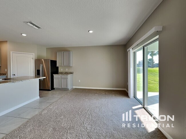 242 Meadowbrook Blvd in Winter Haven, FL - Building Photo - Building Photo
