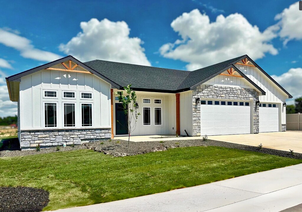 1465 Mateo Ave in Payette, ID - Building Photo