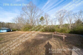 7996 Burrow Dr in Pinson, AL - Foto de edificio - Building Photo