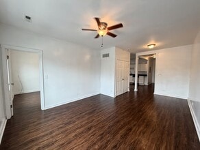 5833 W Irving Park Rd in Chicago, IL - Building Photo - Building Photo