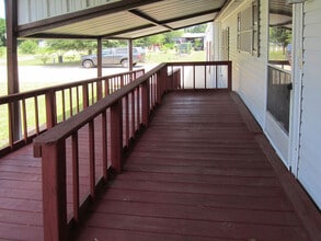 1104 Pecan Ridge in Chandler, TX - Building Photo - Building Photo