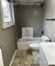 240 Arch St in Akron, OH - Building Photo - Building Photo