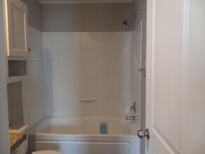 134 Birch Ct in Belleville, MI - Building Photo - Building Photo