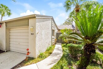 703 Drywood Ave in Fern Park, FL - Building Photo - Building Photo