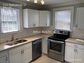 215 Hargrove St in Durham, NC - Foto de edificio - Building Photo