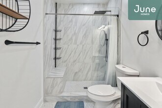 529 42nd St NE-Unit -A in Washington, DC - Building Photo - Building Photo