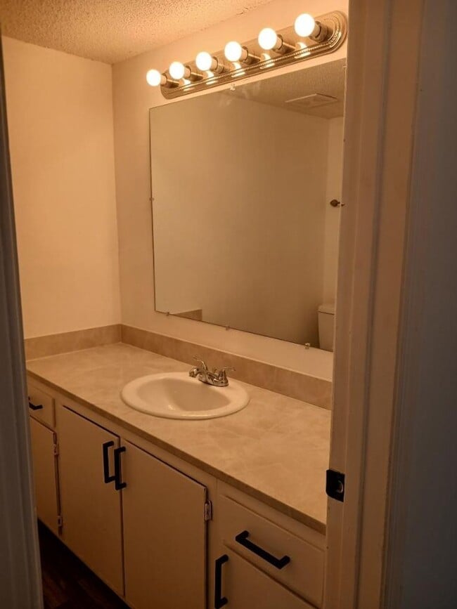 7686 Hunters Ridge Ln in North Charleston, SC - Building Photo - Building Photo