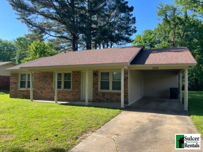 property at 1616 Shady Grove Rd