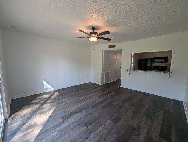 207 S Poplar St in Newport, AR - Building Photo - Building Photo