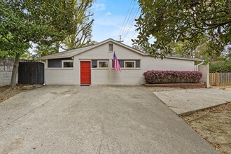 420 Rockwood Rd in Columbia, SC - Building Photo - Building Photo