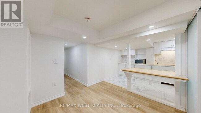 property at 197 Vantage Lp