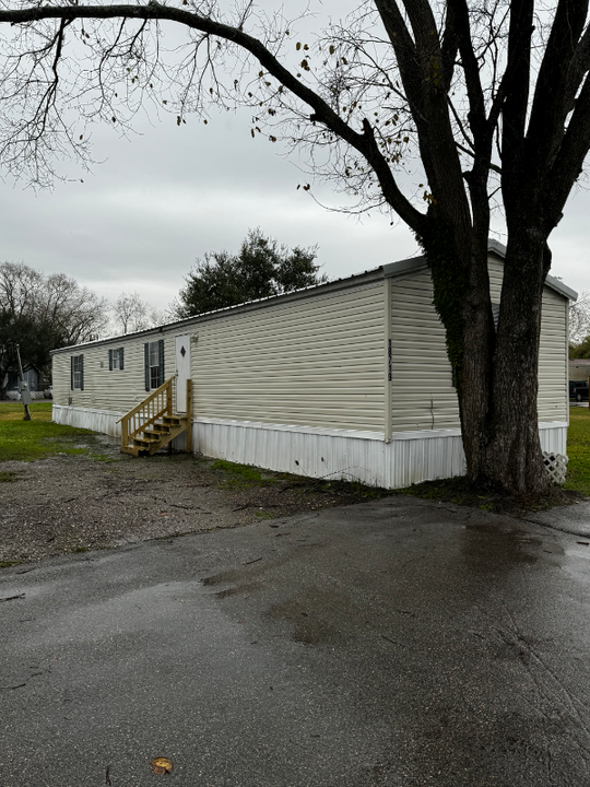 18719 Weeping Willow in Pearland, TX - Building Photo