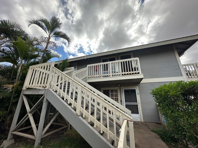property at 140 Uwapo Rd