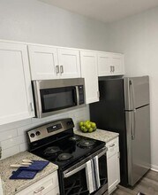 455 Wildwood Forest Dr in Spring, TX - Building Photo - Building Photo