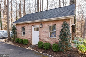 1856 Severn Grove Rd in Annapolis, MD - Building Photo - Building Photo