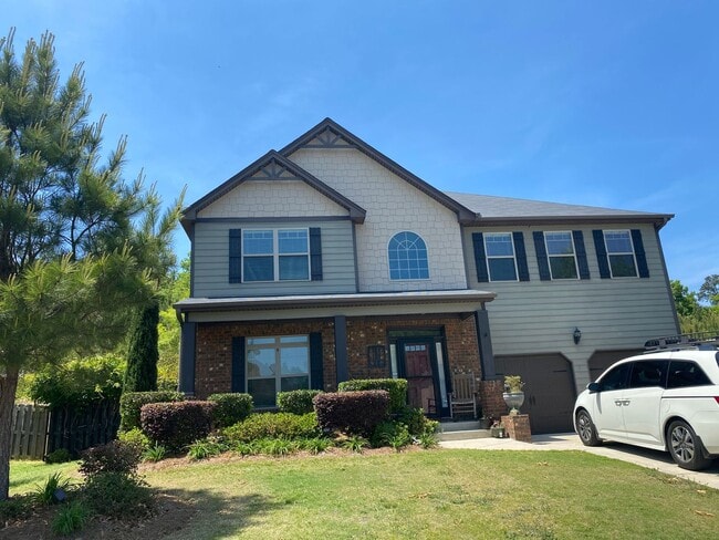 735 Porter Ln