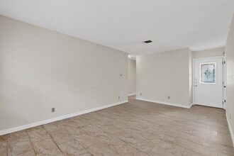 6605 Bluestone St in Austin, TX - Building Photo - Building Photo