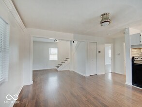 1035 Helen Dr in Indianapolis, IN - Building Photo - Building Photo